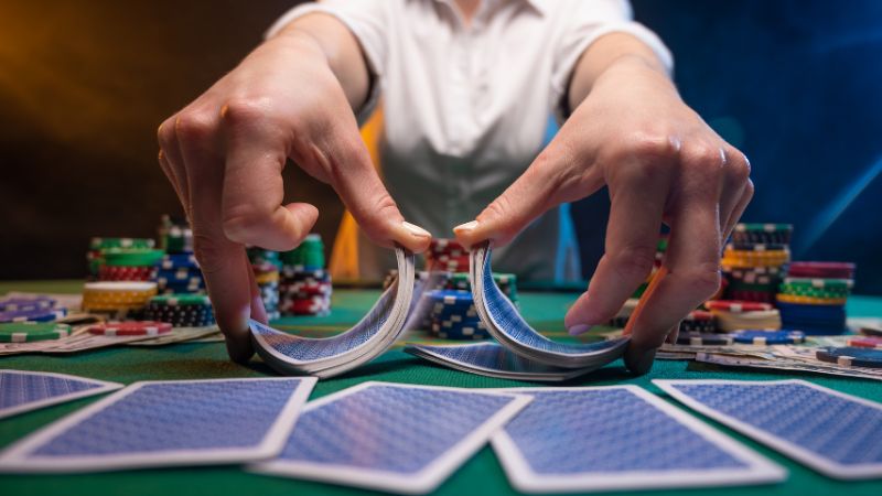 Mini poker tại iWin Club trò chơi kết hợp may mắn và chiến thuật
